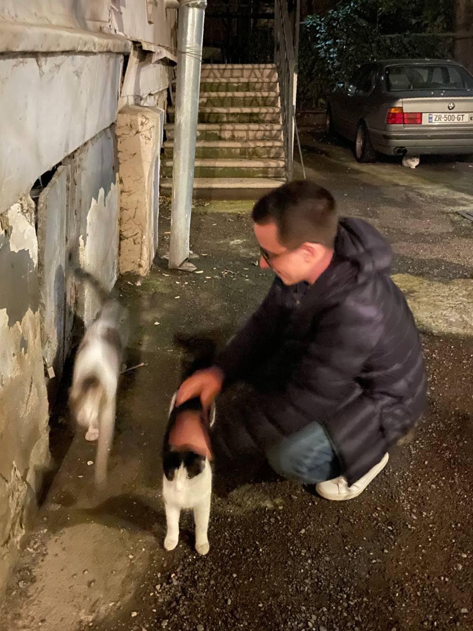 Цвет? Тёмно-синий, конечно