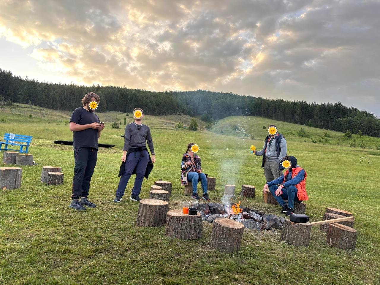 три из пяти солнышек встали