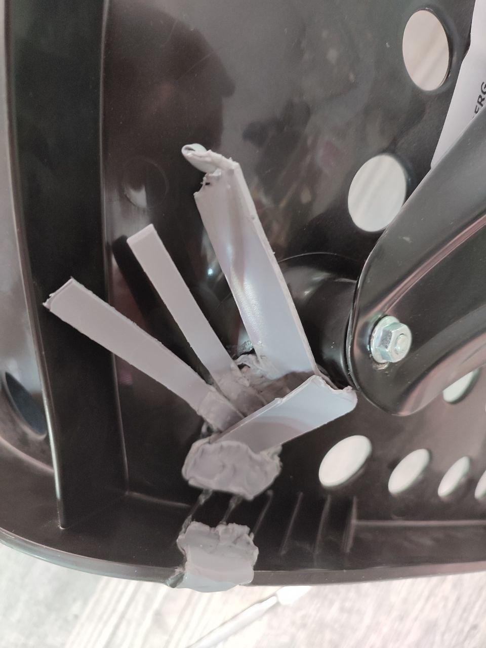 И с другой стороны