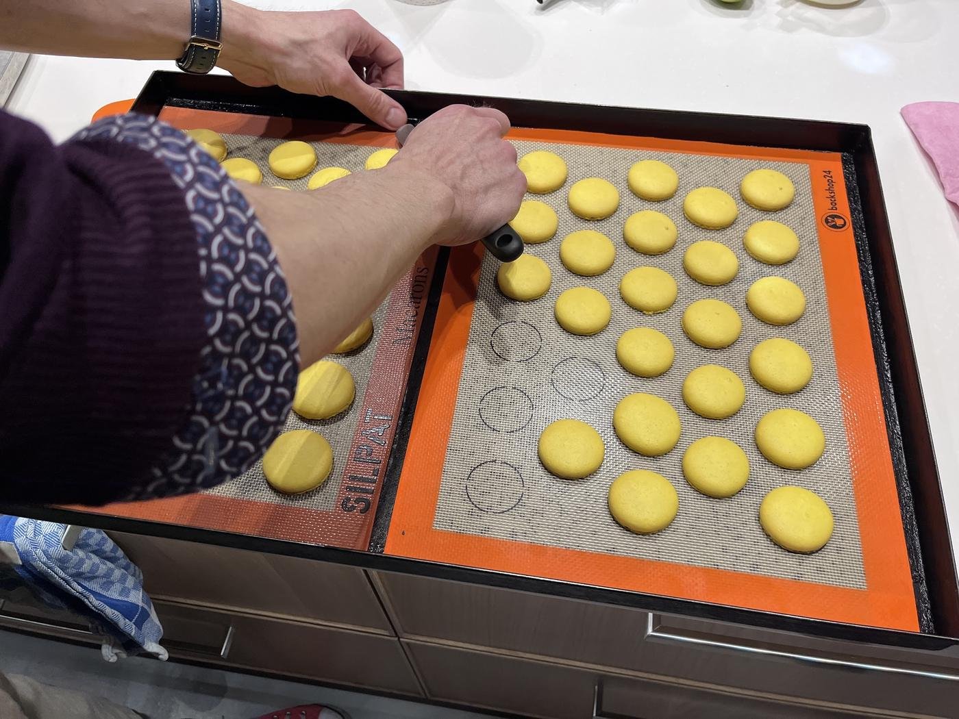 отковырять печеньки и не сломать оказалось непросто