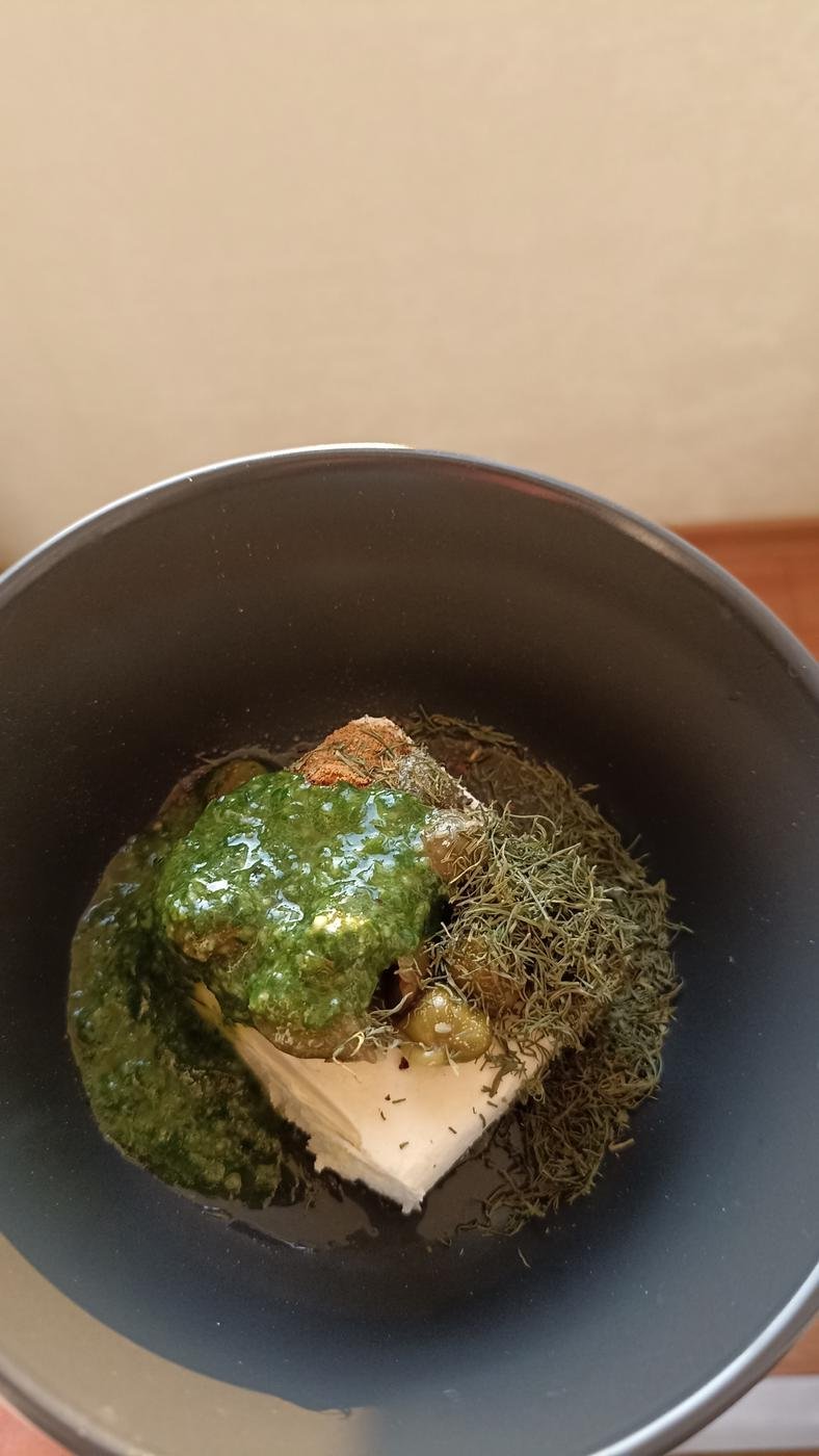 Берём сначала укропа! Потом кошачью жопу!