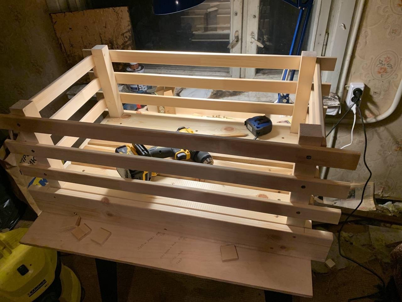 Сборка места для всяких нужных штук