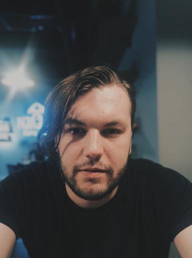 Аватар Артем