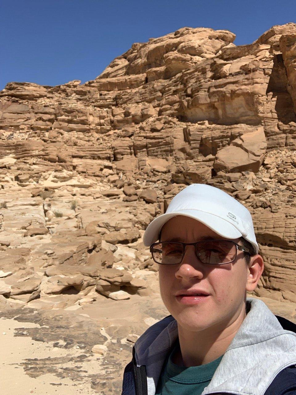 Какая-то кепка, модель не нашёл