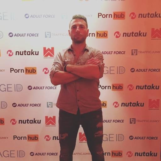 Аватар Andrew Ermeneu