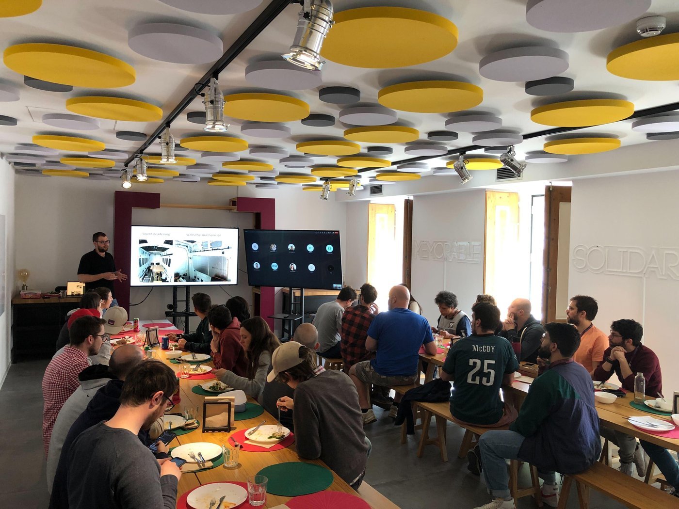 фото с моего lunch&learn в четверг про то как построить кемпер 