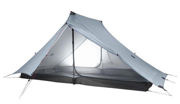Lanshan 2 pro. Легендарная легкоходная палатка, ставится на трек-палки. Её хейтят и за однослойность и капающий конденсат,  и за то,  что места мало в длину и в ширину. И тем не менее за свою цену и вес — превосходный вариант. Обратите внимание, что надо будет самостоятельно силиконить швы (но это не так страшно, на ютубе есть инструции).