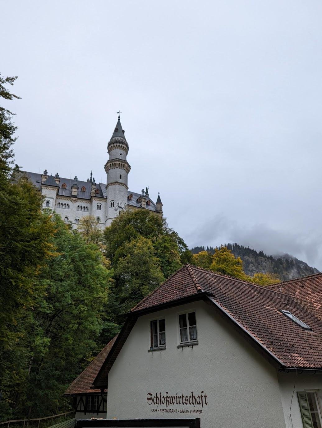 Погода пасмурная