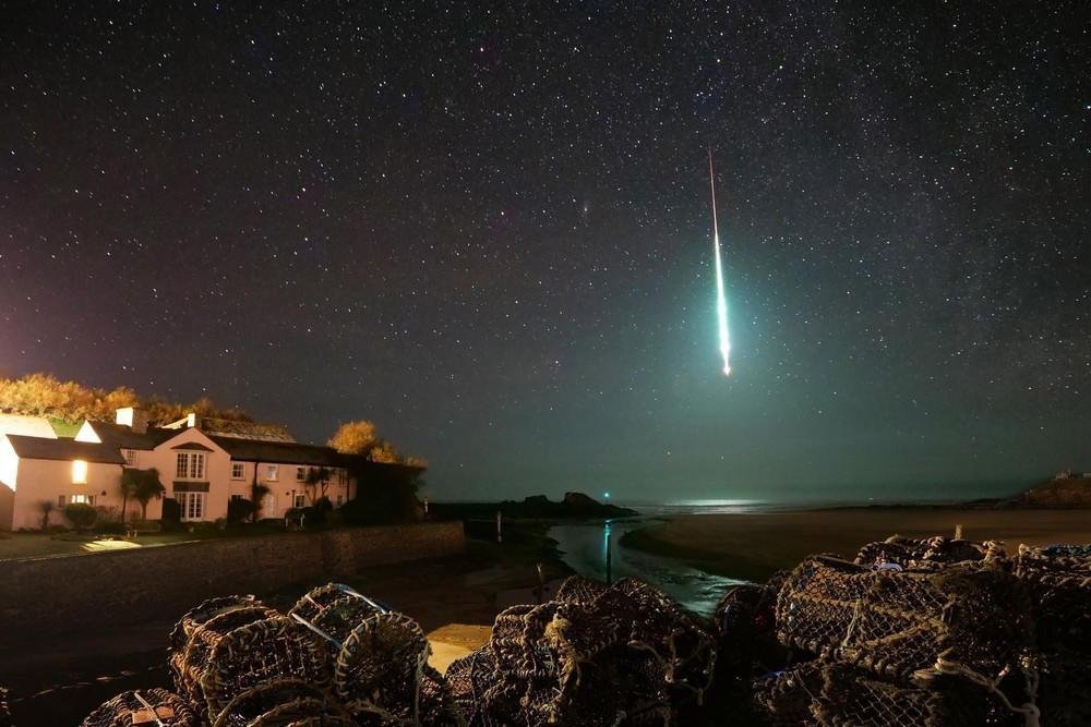 Болид, он же Fireball (картинка уперта из интернетов)