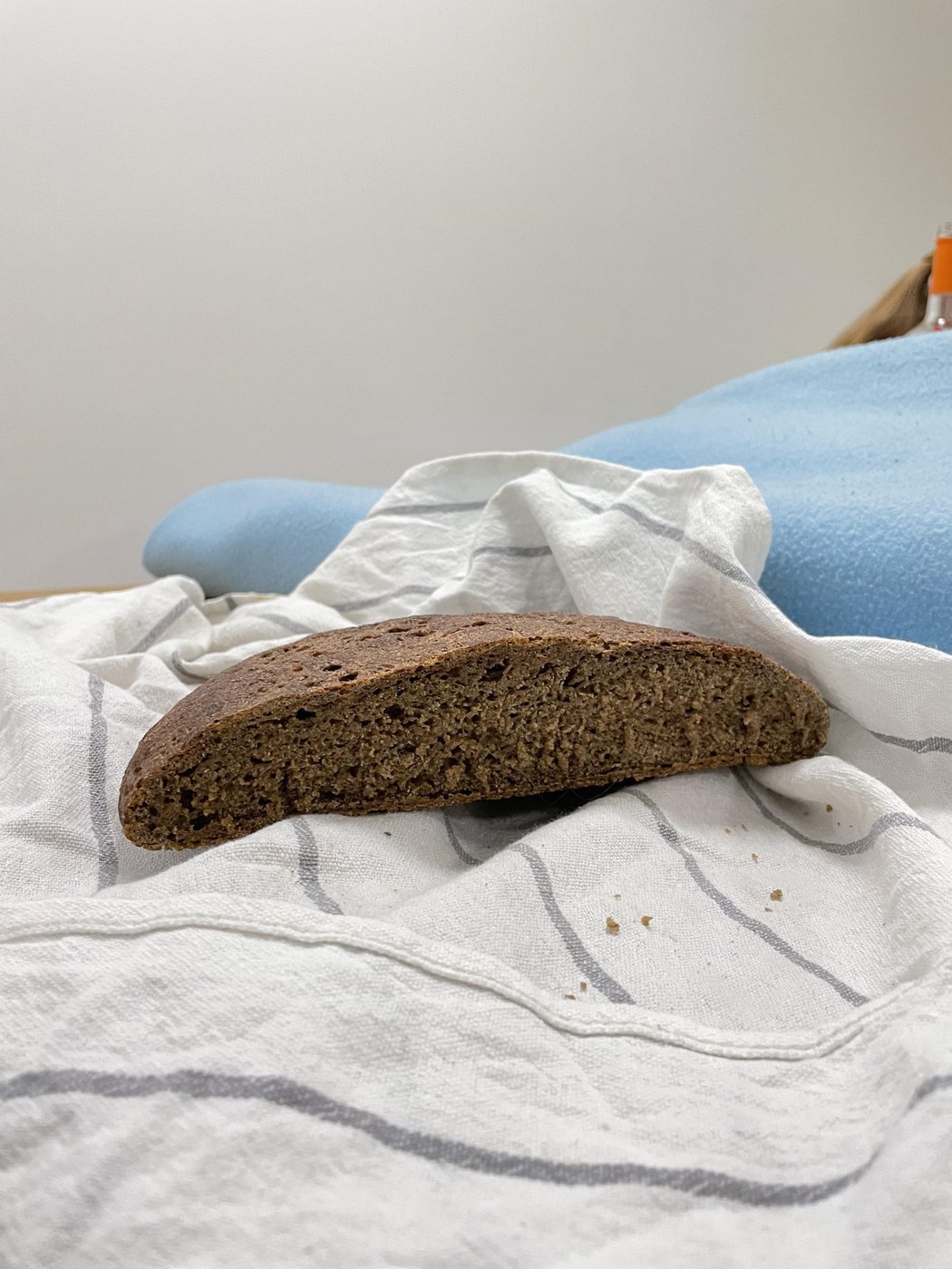 Всегда забываю фотографировать готовый хлеб пока он целый