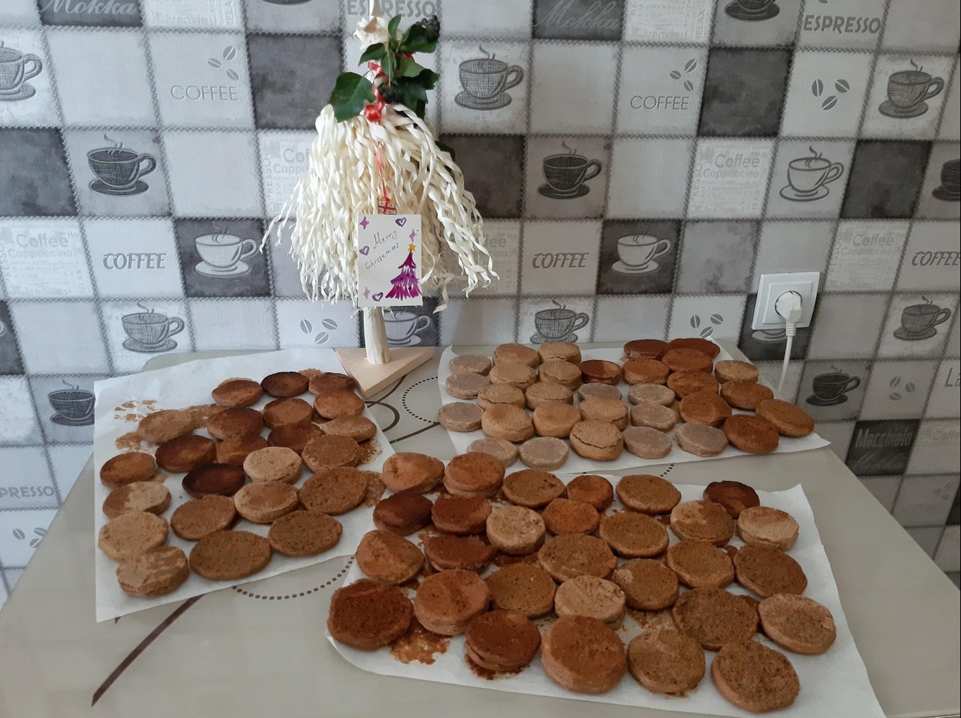 Никогда нельзя спрашивать у повара 2 вещи: какова его профессия и почему здесь не хватает трёх печенек