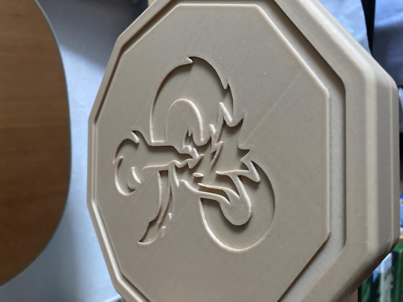 Коробка из деревянного филамента для кубиков в днд