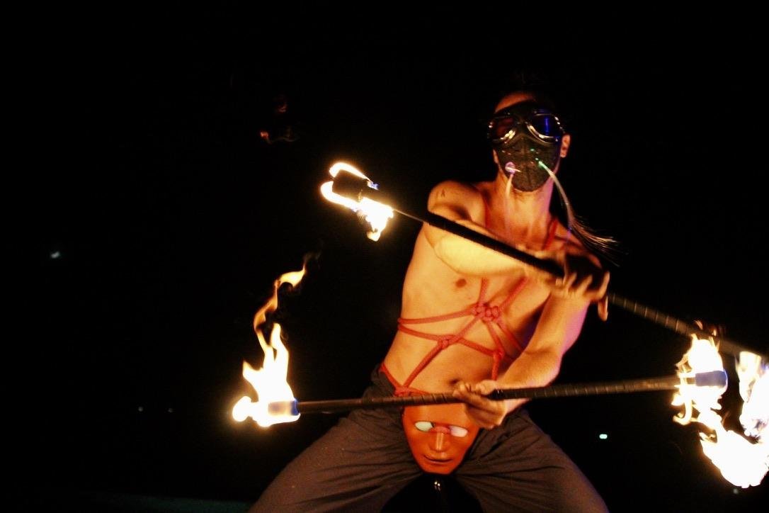 такой наряд подойдет?)