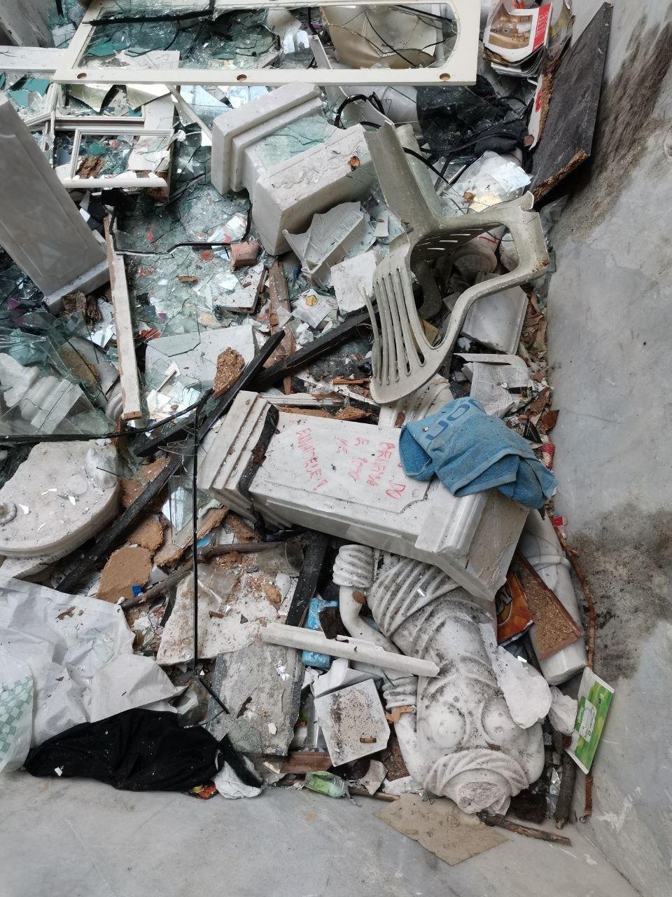 Голубой мрамор для бассейна приехал из Венесуэлы