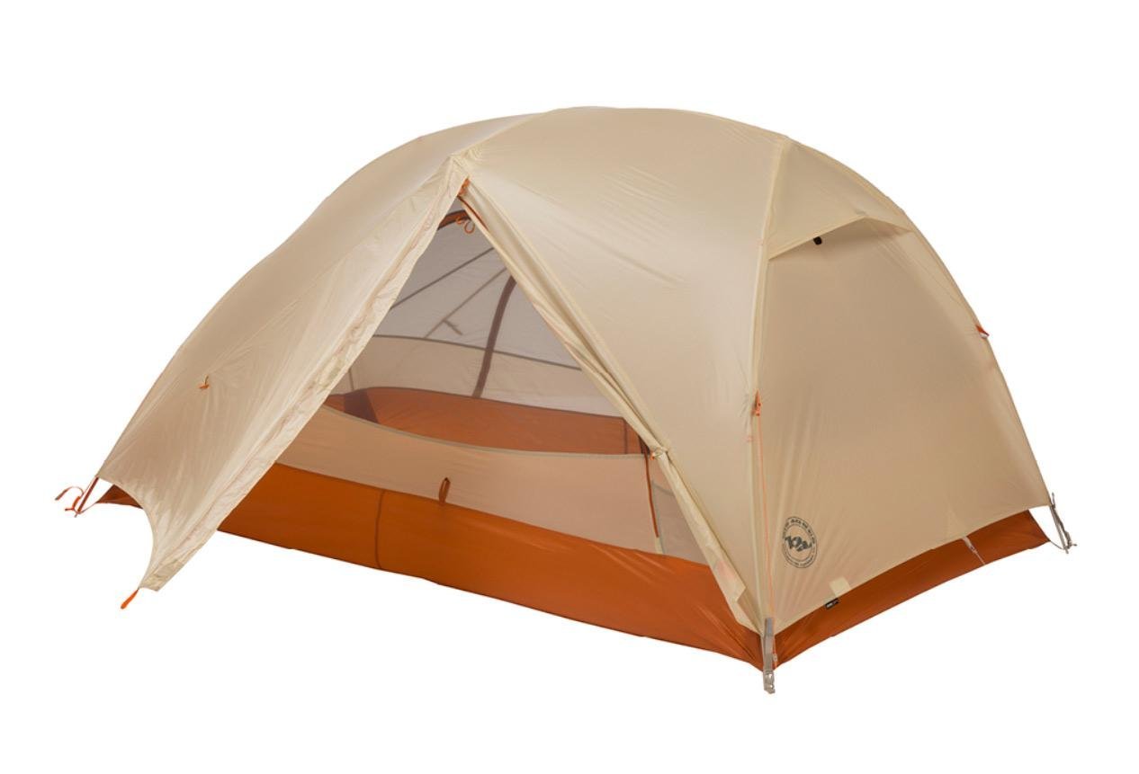 Big Agnes Copper Spur. Лёгкая просторная каркасная палатка для тёплой погоды, победитель всяческих рейтингов и так далее.