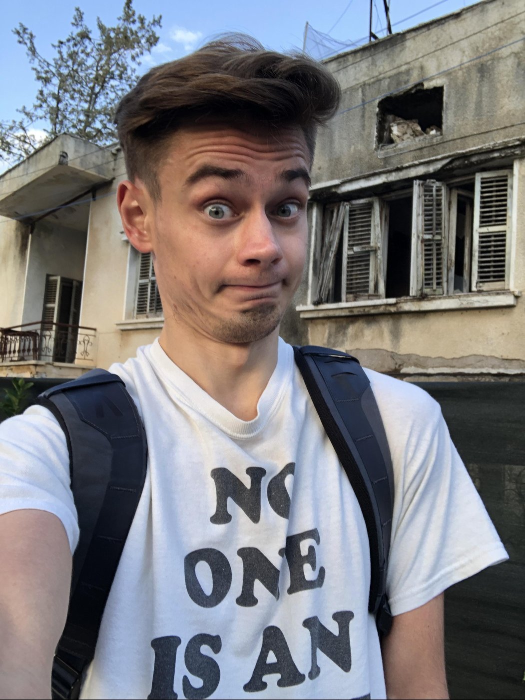 хотел потроллить мерчем группы IDLES автократов, в итоге автократы затроллили меня самого