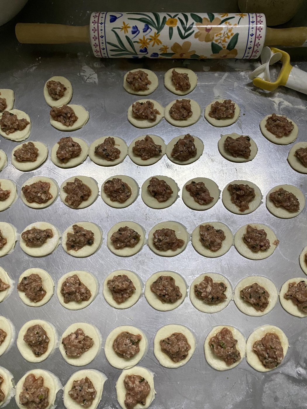 Всё готово для самого интересного – лепки. Разрабатываем мелкую моторику рук