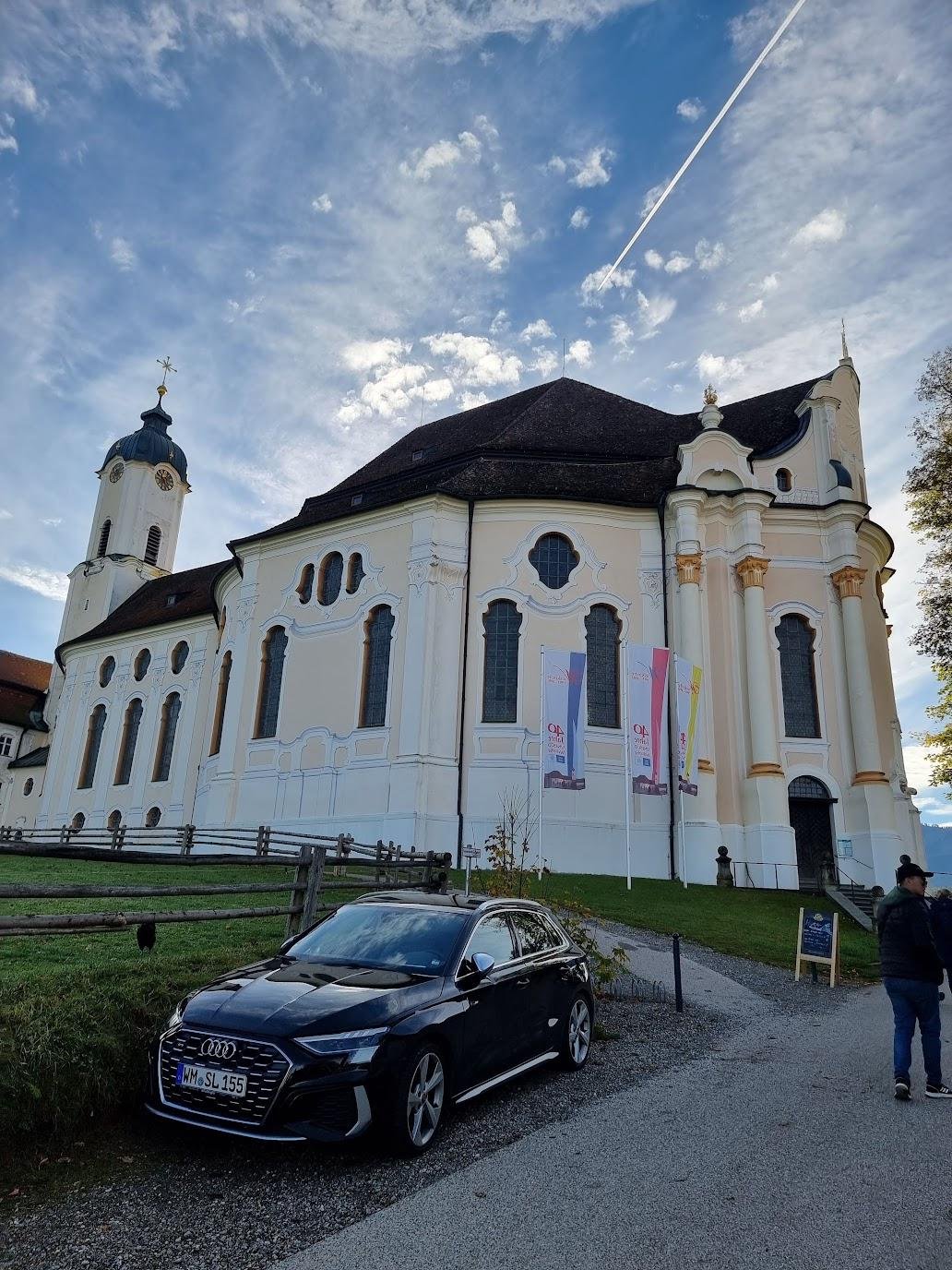 Вот так выглядит их кирха