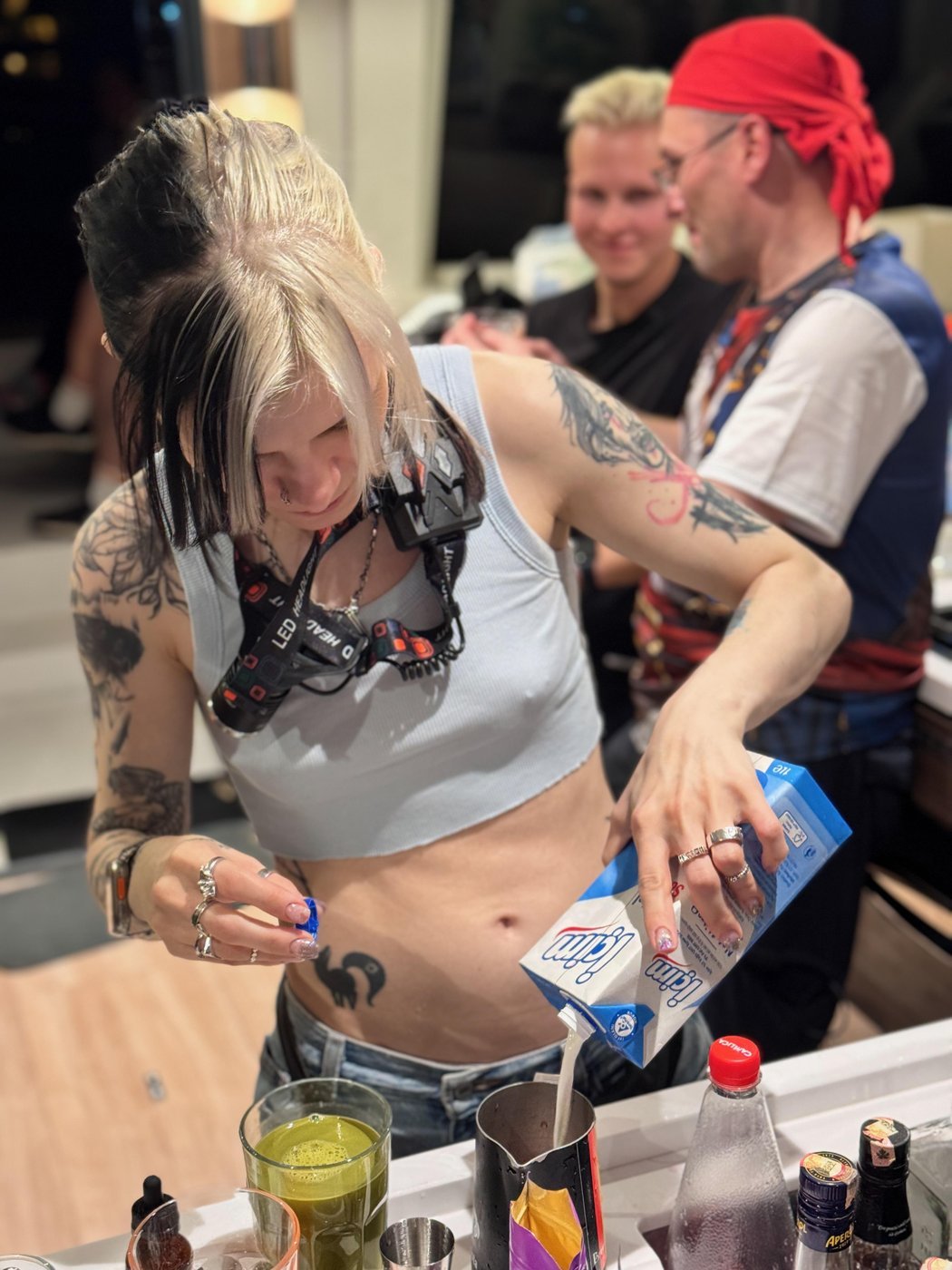 Огромные респекты Насте за отличный бар! Включая безалкогольный, на него в нашем возрасте большой спрос :)