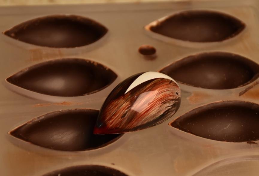 Кисточка + маскировочная лента обрезанная под угром