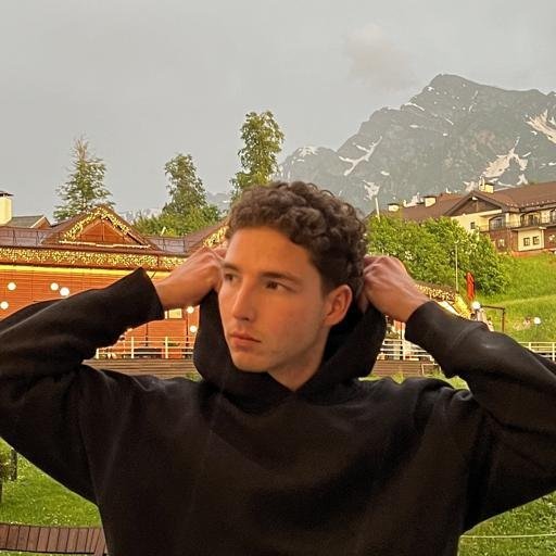 Аватар Роман Кузнецов