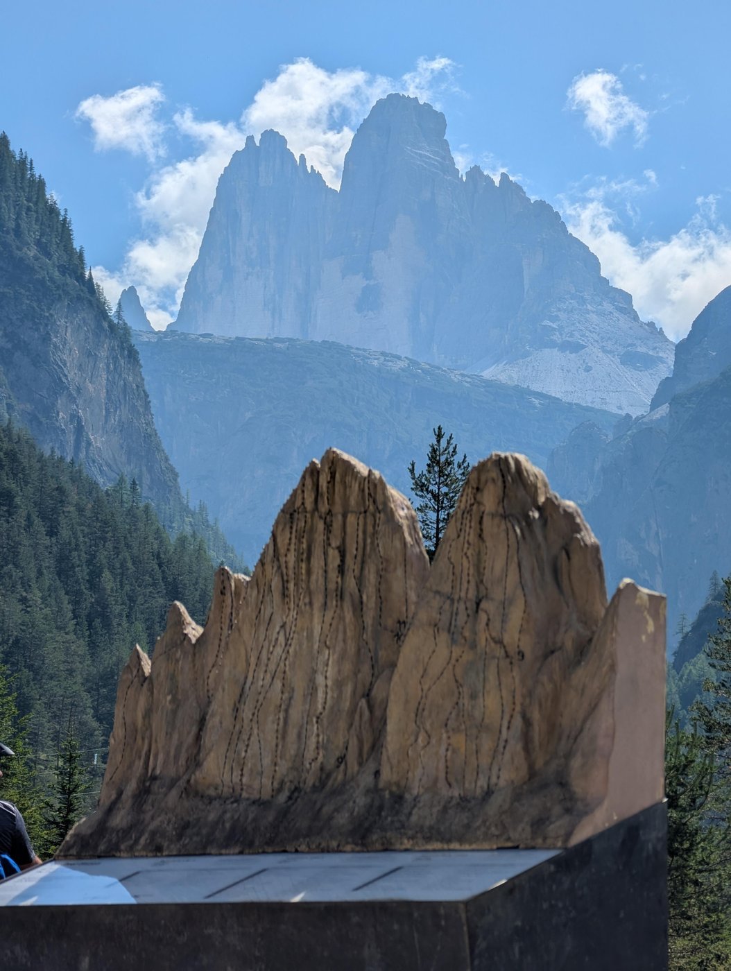Die Drei Zinnen (на первом плане их макет)
