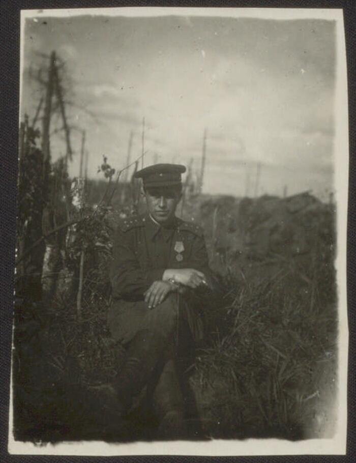 Фотография 1943 года. Судя по всему использовалась как похоронка
