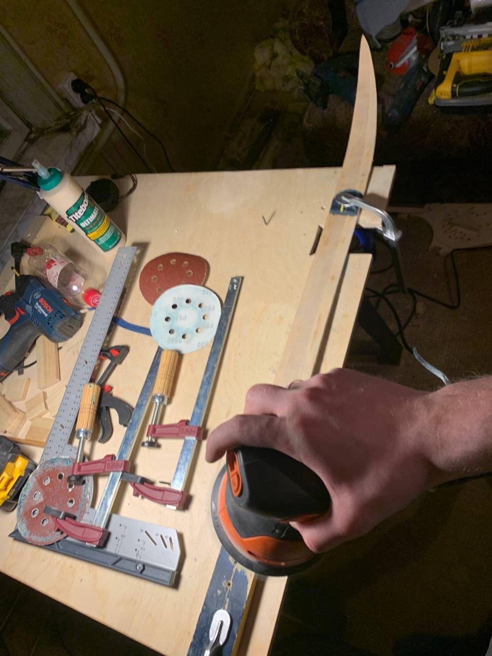 Шлифовка лыж для перемещения штуки в плоскости