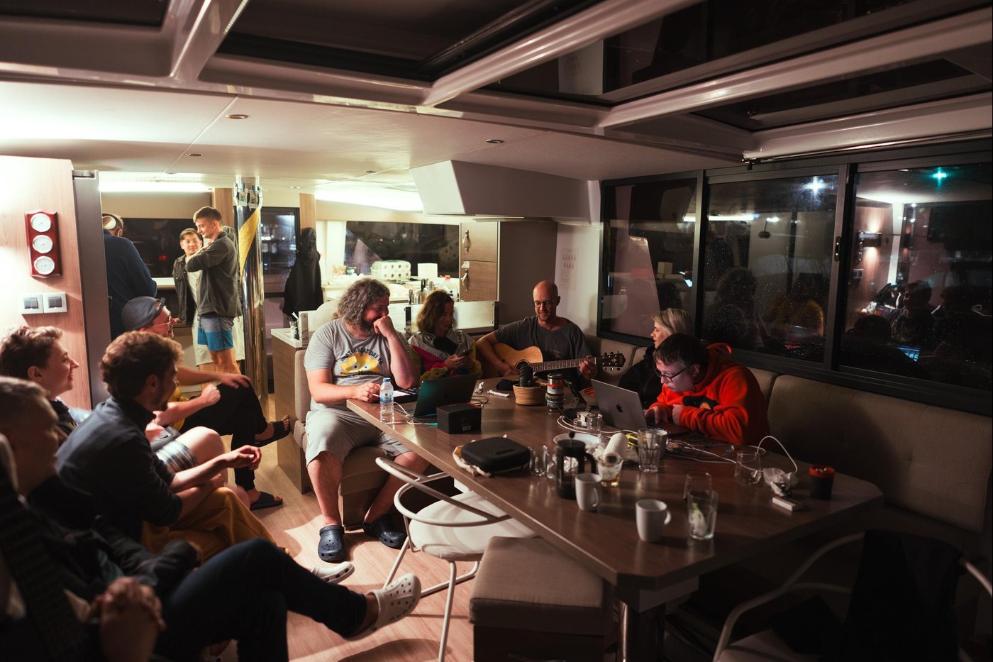 Гитарные джемы на катамаране были офигенны!