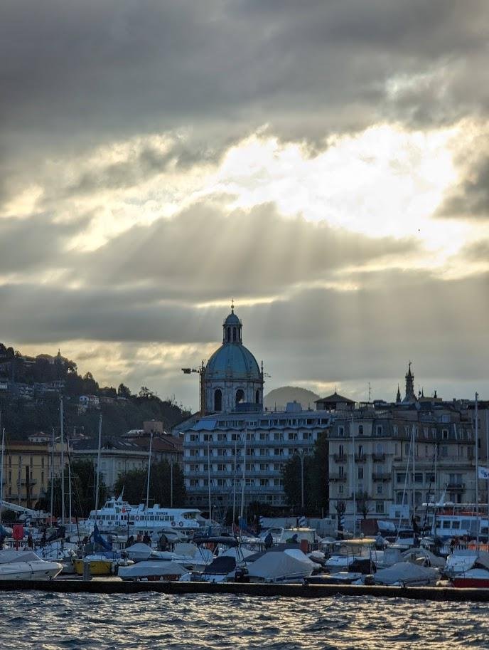 Вот так выглядят домы в Комо